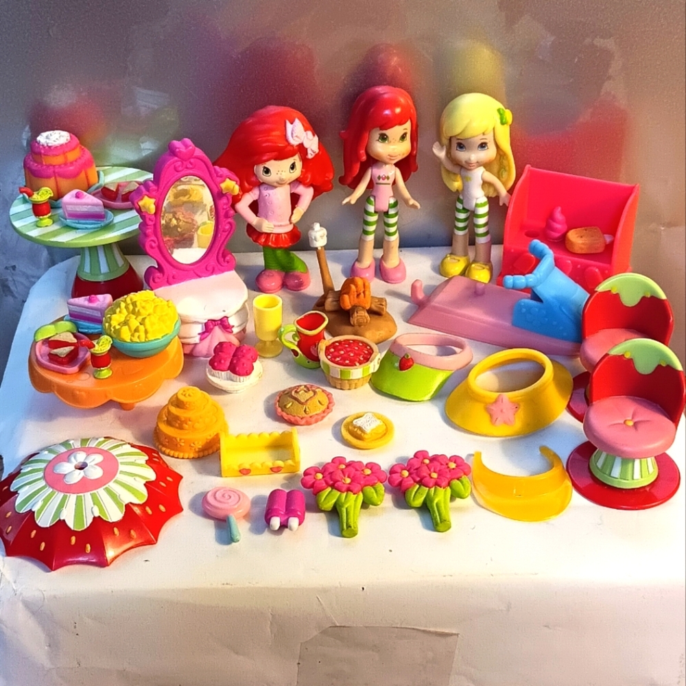 Strawberry Shortcake Toys